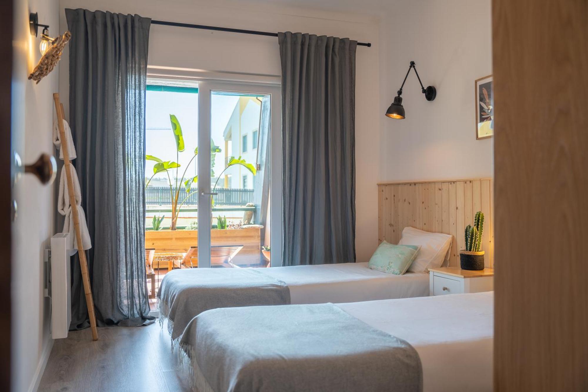 Surf Guesthouse - 7Min Walk To The Beach Pataias Dış mekan fotoğraf